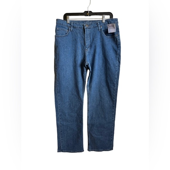 NWT Raider by LEE Straight Leg Classic Med Wash 16 Jeans - Picture 2 of 5